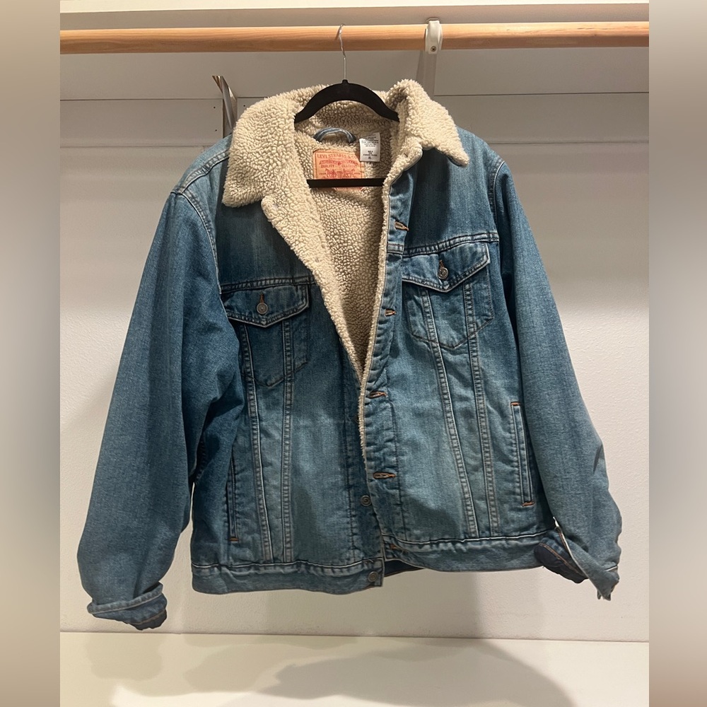 Sherpa lined Levi jacket